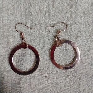 Goldtone circles wire dangle earrings
